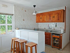 Private kitchen - Een knus vakantiehuis met jacuzzi en prachtig uitzicht op de Atlantische oceaan. (El Paso)
