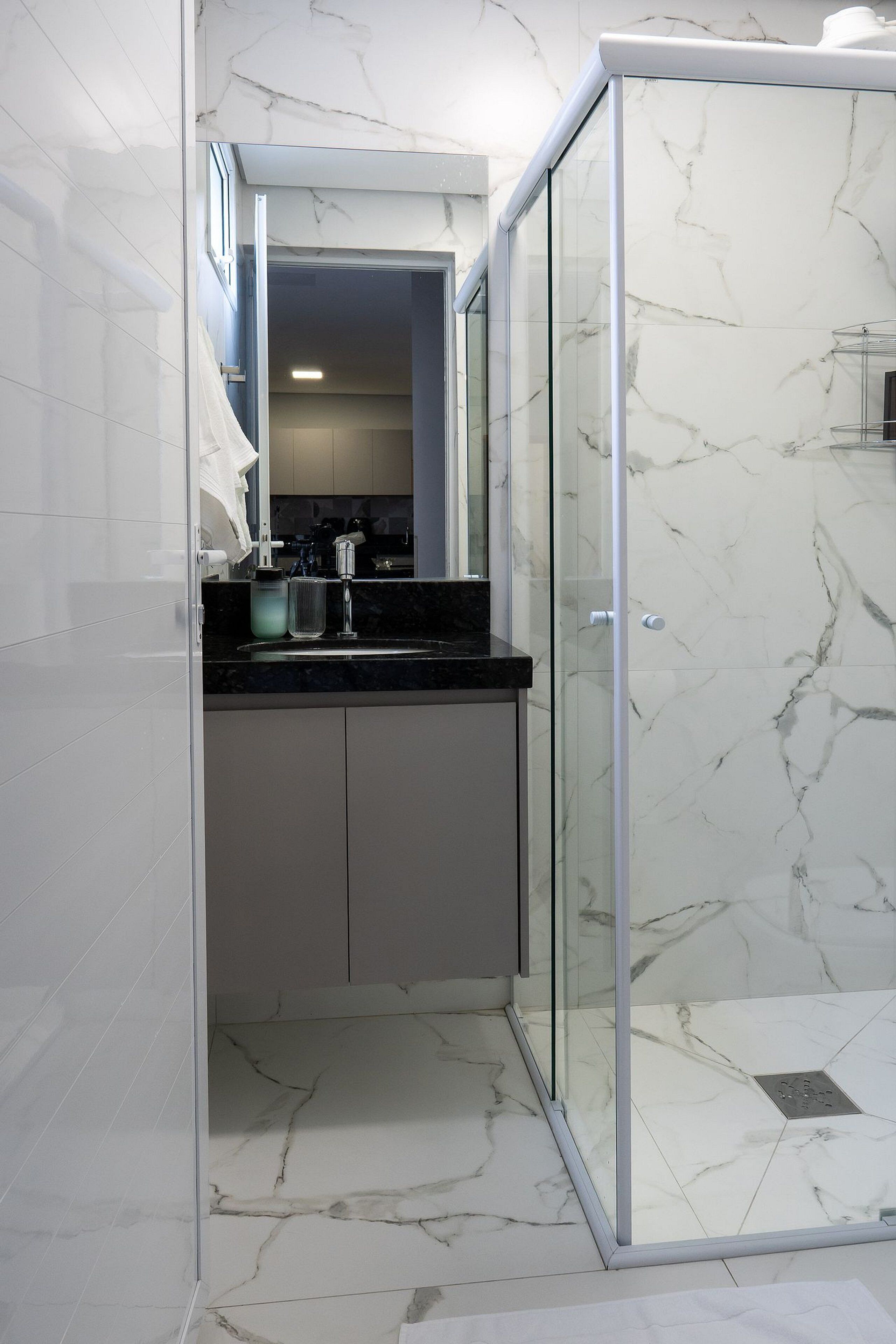 Apartemen Mewah | Kamar mandi | Shower