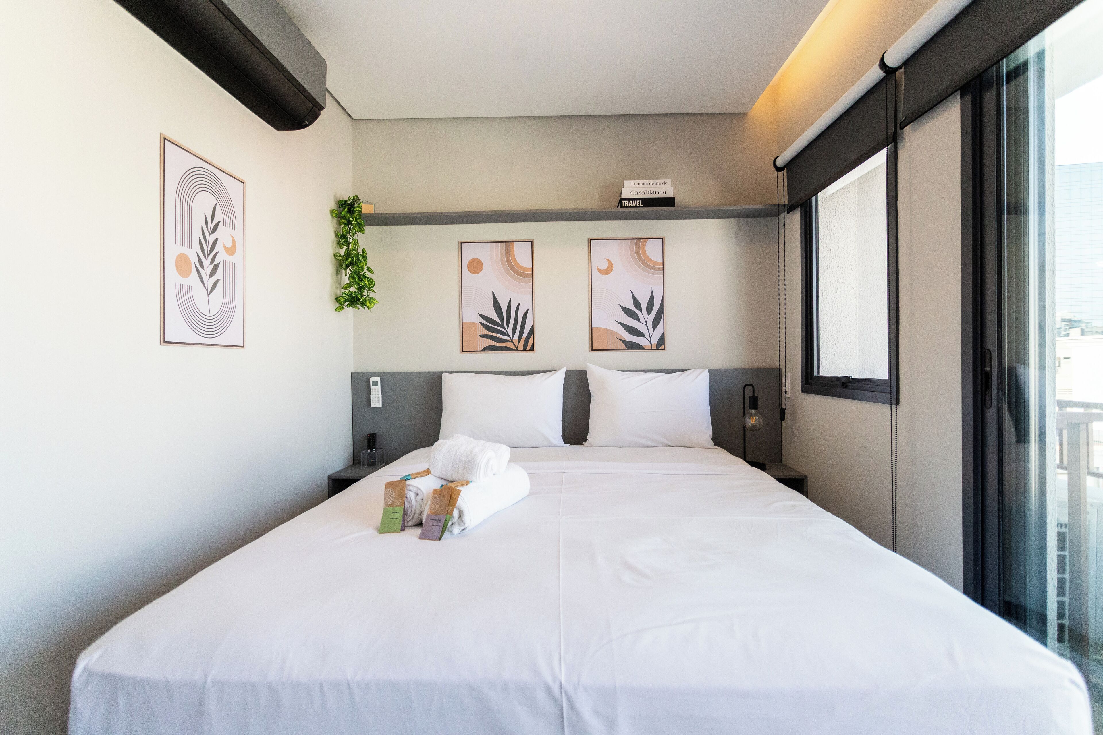 Estudio Confort, lanai, vista a la ciudad | Cortinas blackout, tabla de planchar con plancha y wifi gratis 