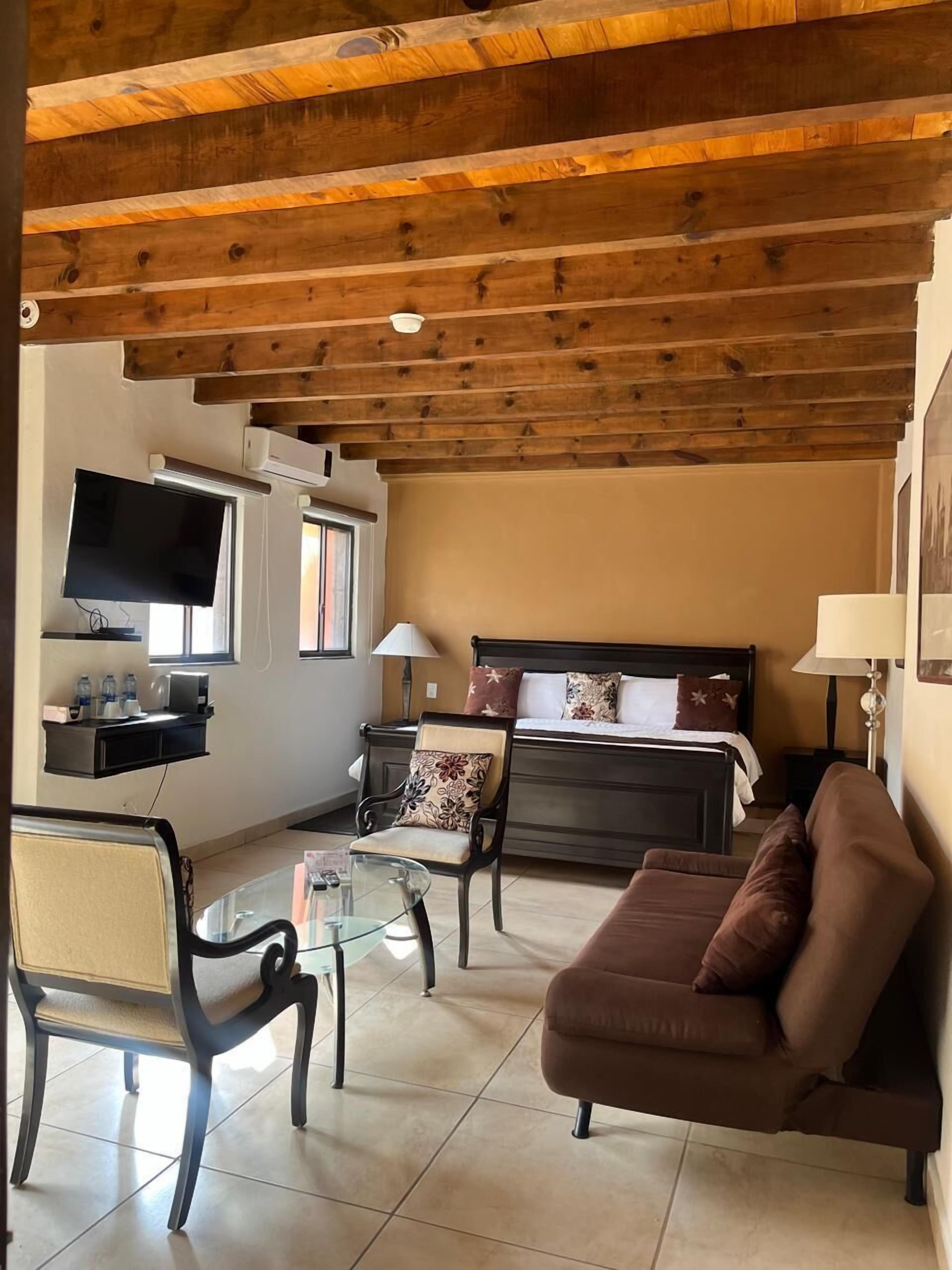 Superior Room | In-room safe, iron/ironing board, free WiFi