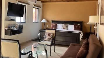 Rom – superior | Safe på rommet, strykejern/-brett og wi-fi (inkludert)