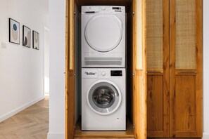 Interior - Marvelous 2BR NOGA (Tel Aviv-Yafo)