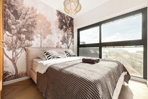 Iron/ironing board, WiFi, bed sheets - Marvelous 2BR NOGA (Tel Aviv-Yafo)