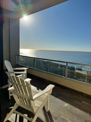 Terrace/patio - Palacio Del Mar 503 - Rocky Point Oceanfront Vacation Rental (Puerto Peñasco)