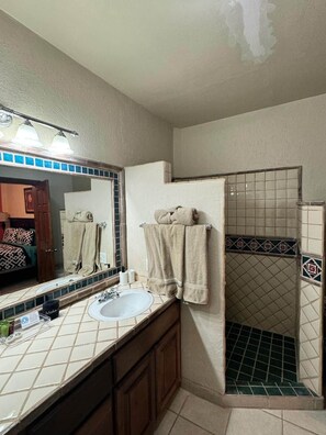 Hair dryer, towels - Palacio Del Mar 207 - Rocky Point Oceanfront Vacation Rental (Puerto Peñasco)