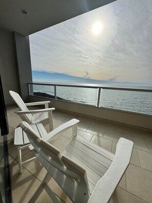 Property grounds - Palacio Del Mar 402 - Rocky Point Oceanfront Vacation Rental (Puerto Peñasco)