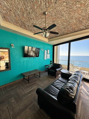 TV - Palacio Del Mar 604 - Rocky Point Oceanfront Vacation Rental (Puerto Peñasco)