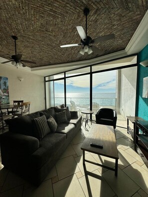 TV - Palacio Del Mar 202 - Rocky Point Oceanfront Vacation Rental (Puerto Peñasco)