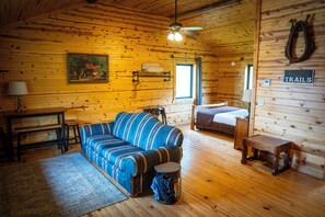 Studio – basic, terrasse, fjellutsikt | Oppholdsområde