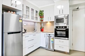 Private kitchen - Beautiful Beachside Escape (Sunshine Coast)