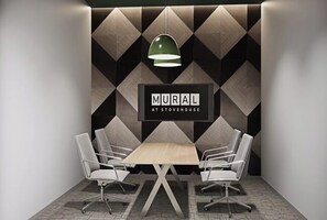 Business center - Landing Chic 1bd, Gym, Yoga Studio (Huntsville)