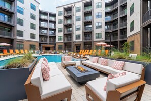 Fireplace - Landing Furnished Apartments West Huntsville (Huntsville)