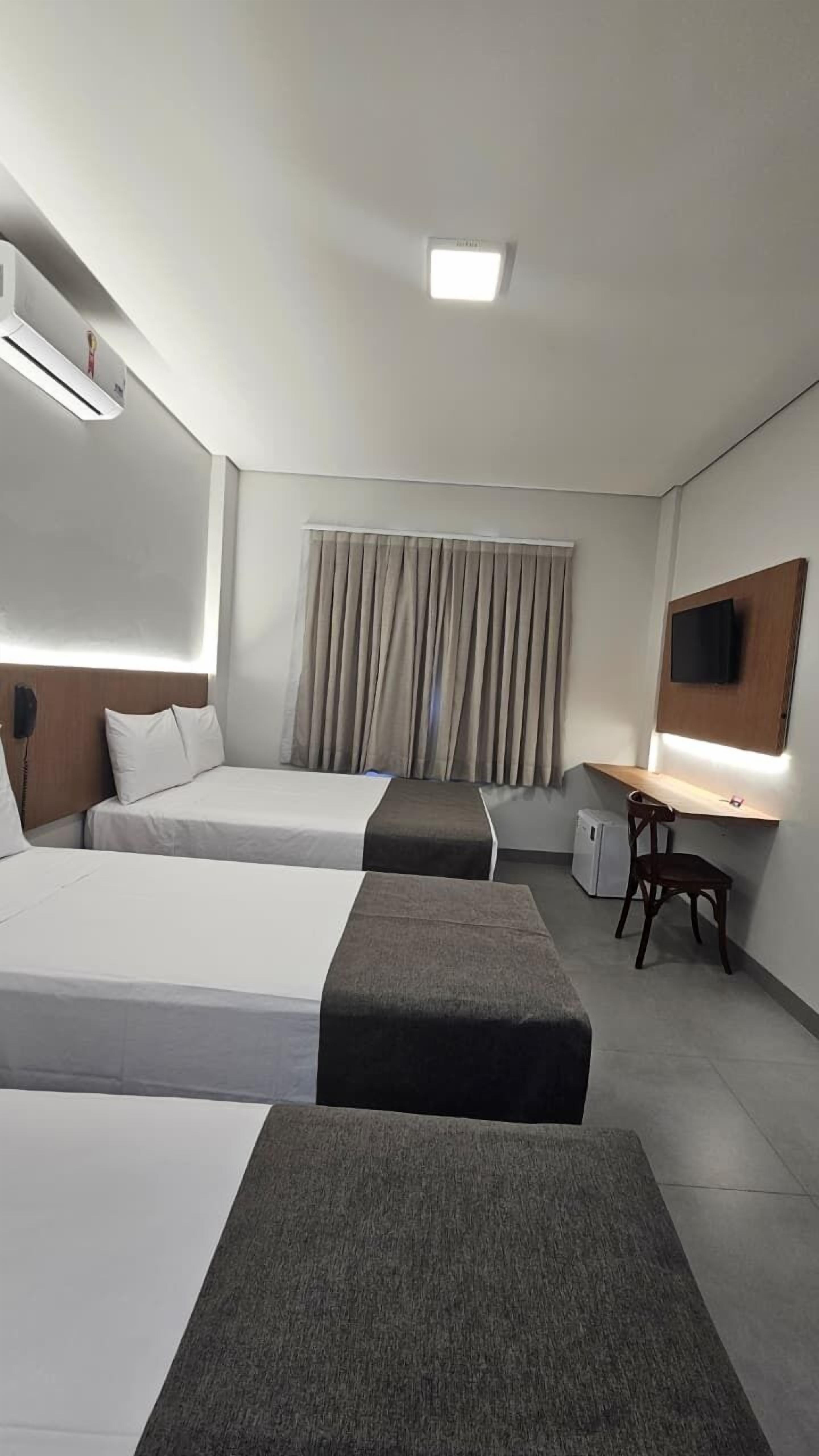 Desk, laptop workspace, free WiFi