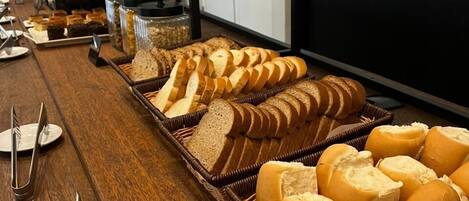 Tägliches inbegriffenes Frühstücksbuffet