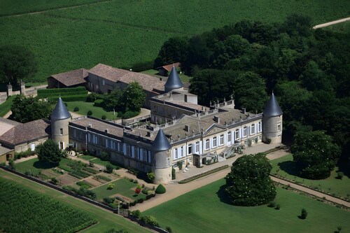 Chambre d’hotes « La Roseraie » avec terrasse privée, jardin et Wi-Fi à Saint-Émilion