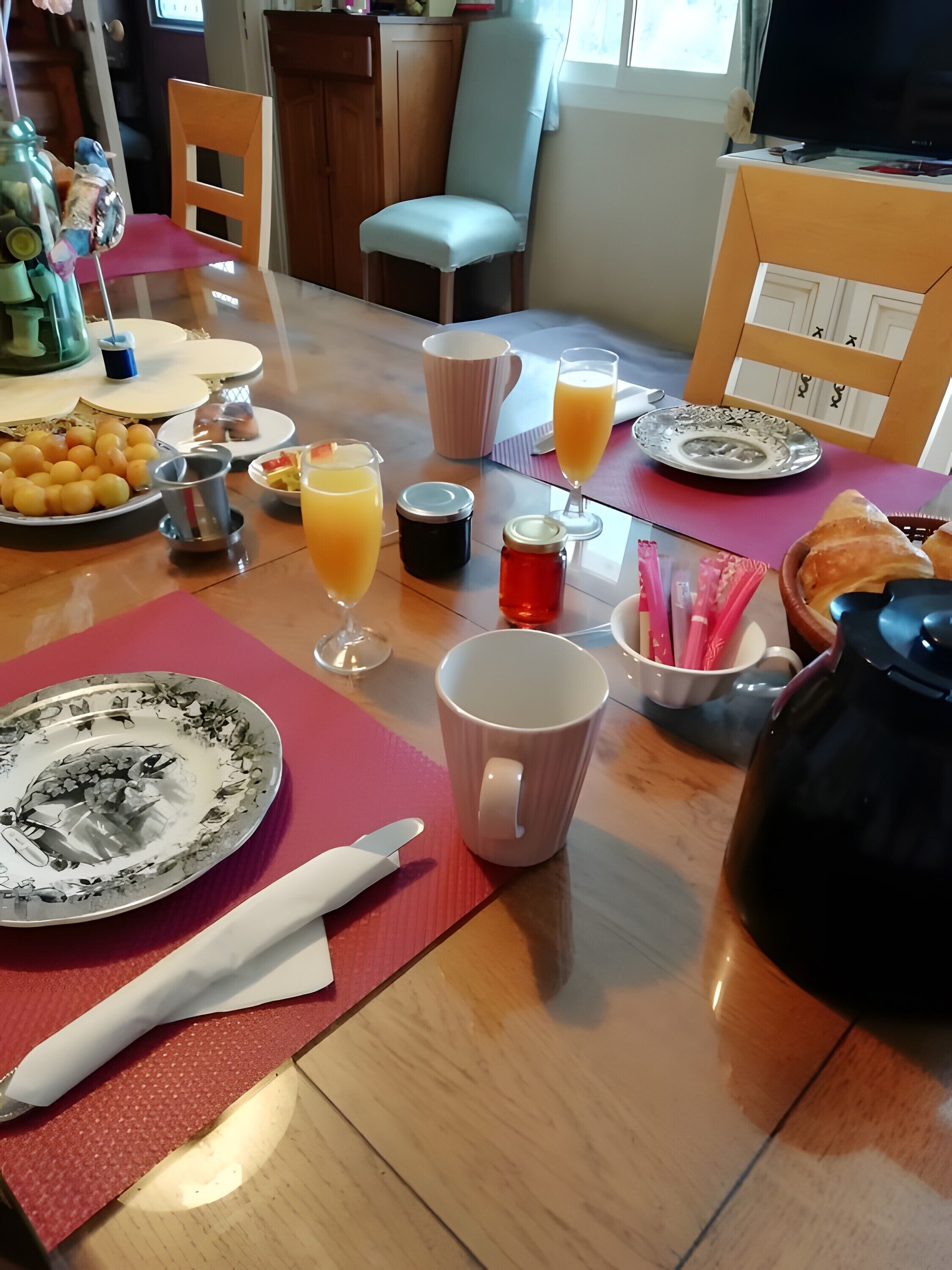 Petit déjeuner servi en supplément