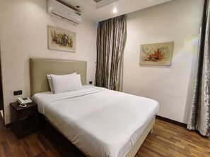 Soundproofing, free WiFi