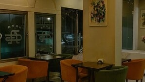 Coffee shop - Royal Garden  (Beirut)