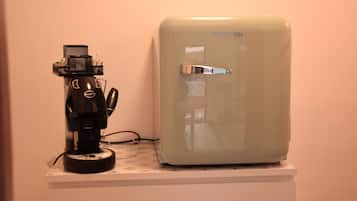 Double or Twin Room, Kitchen, Courtyard View | Private kitchen