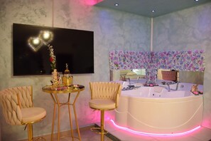 Comfort-sviitti, näköala pihalle | Ilmainen Wi-Fi