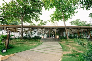 Exterior - Mactan Island Escape (Lapu-Lapu)