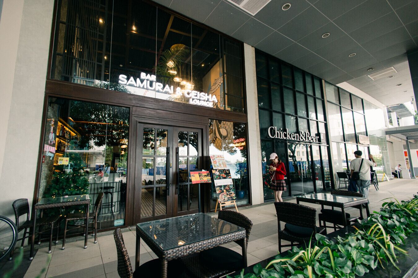 屋外ダイニングエリア