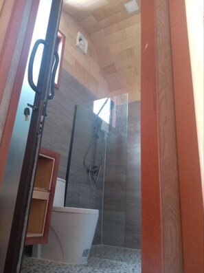 Hair dryer, towels, soap, toilet paper - Relaxing 1-bedroom resort with AC in peaceful Preah Sihanouk #9 (Preah Sihanouk,)