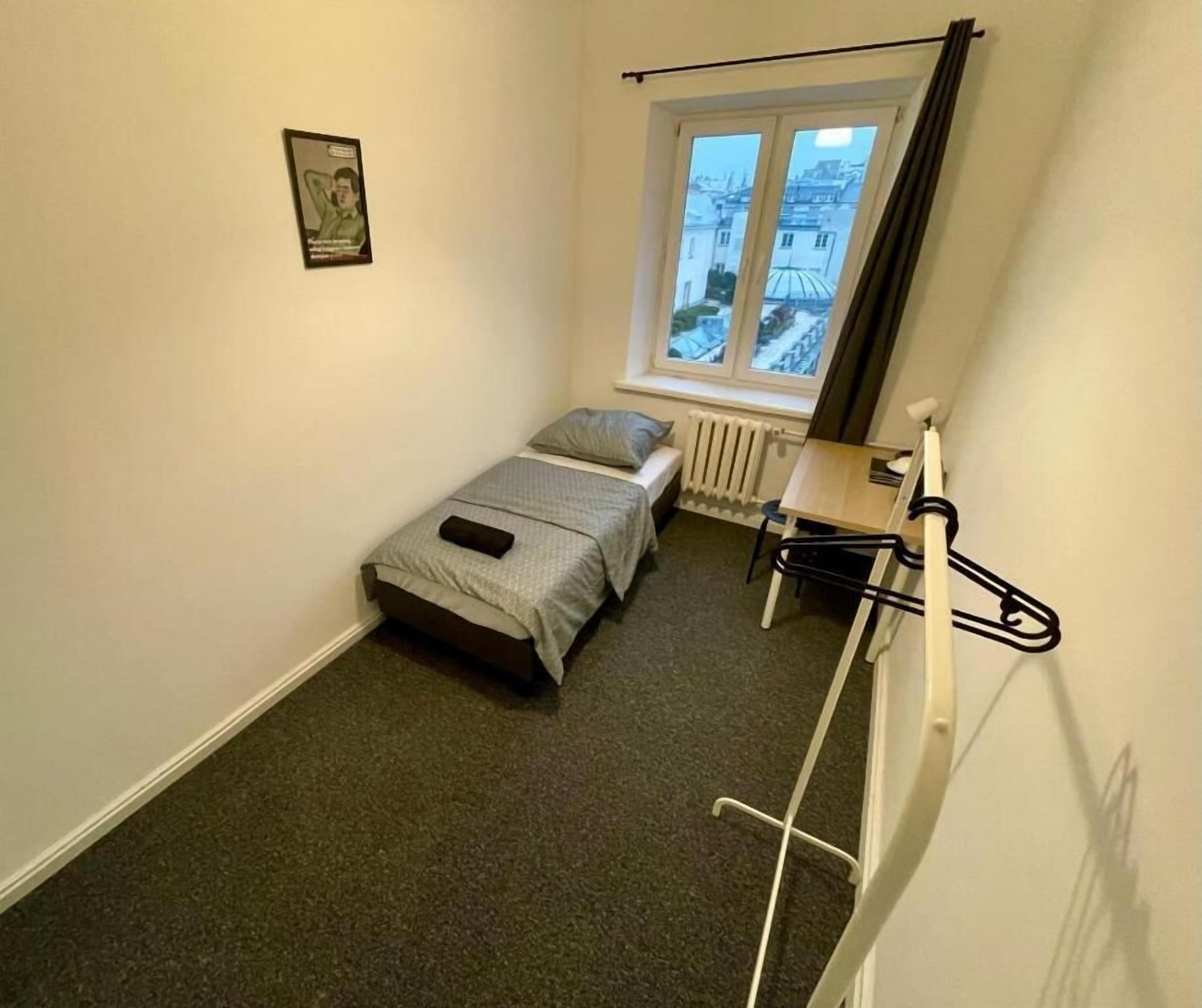 Chambre Classique, 1 lit une place | Bureau, espace de travail pour ordinateur portable