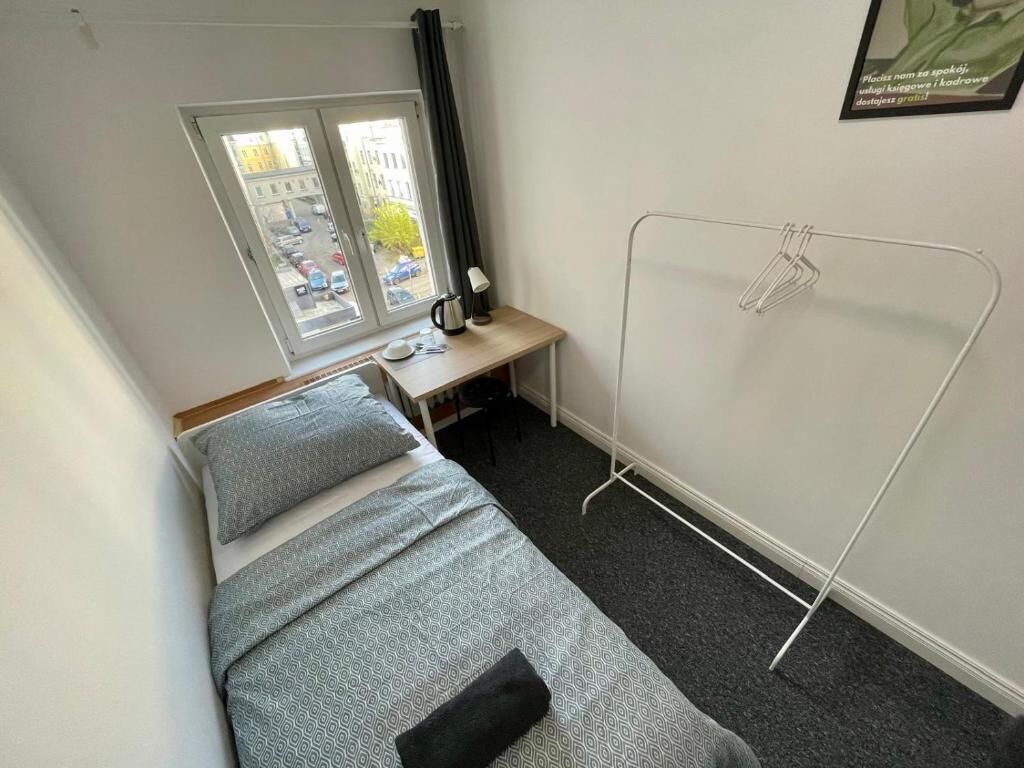 Chambre Classique, 1 lit une place | Bureau, espace de travail pour ordinateur portable