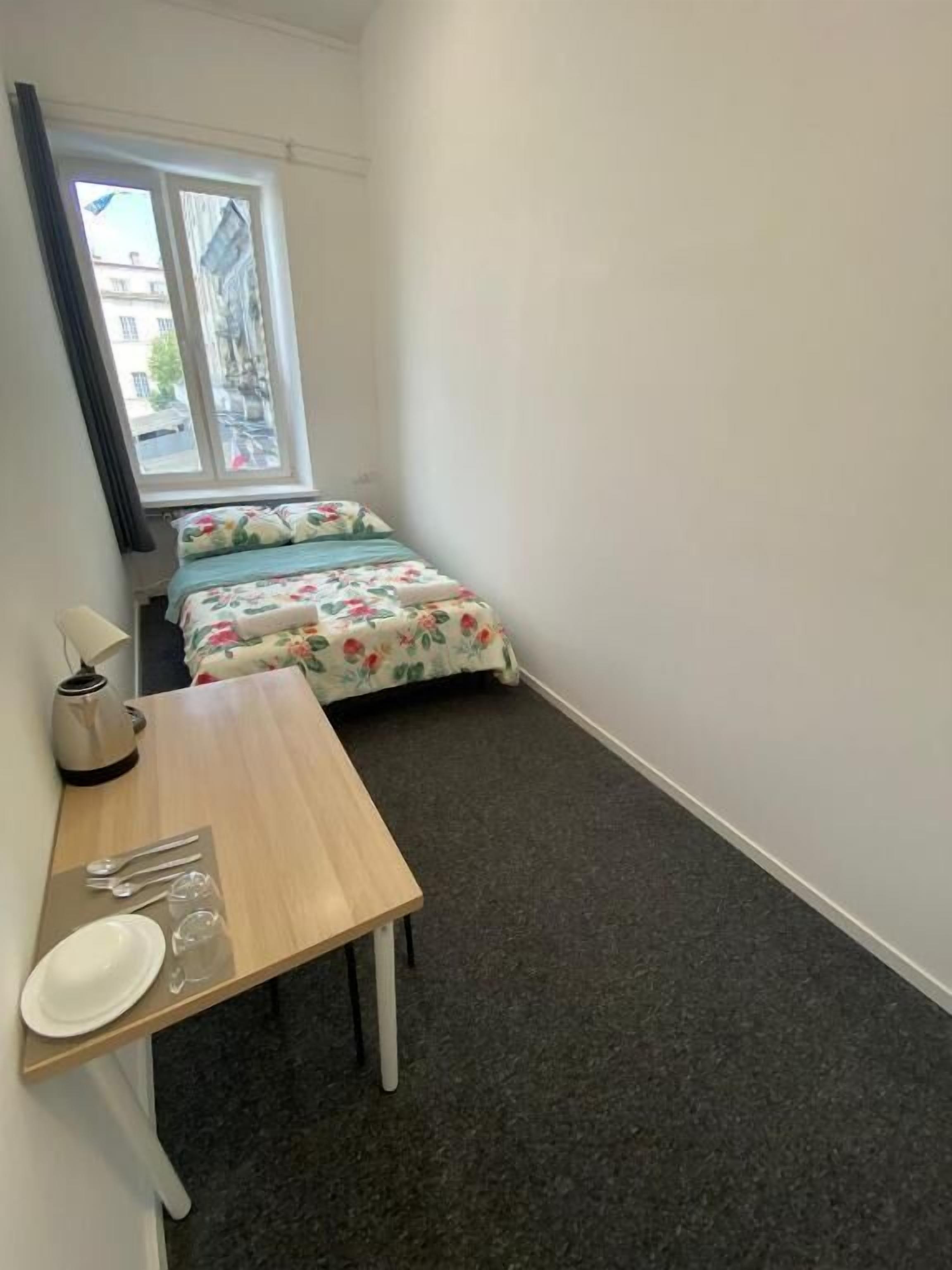 Chambre Double Classique, 1 lit double | Bureau, espace de travail pour ordinateur portable