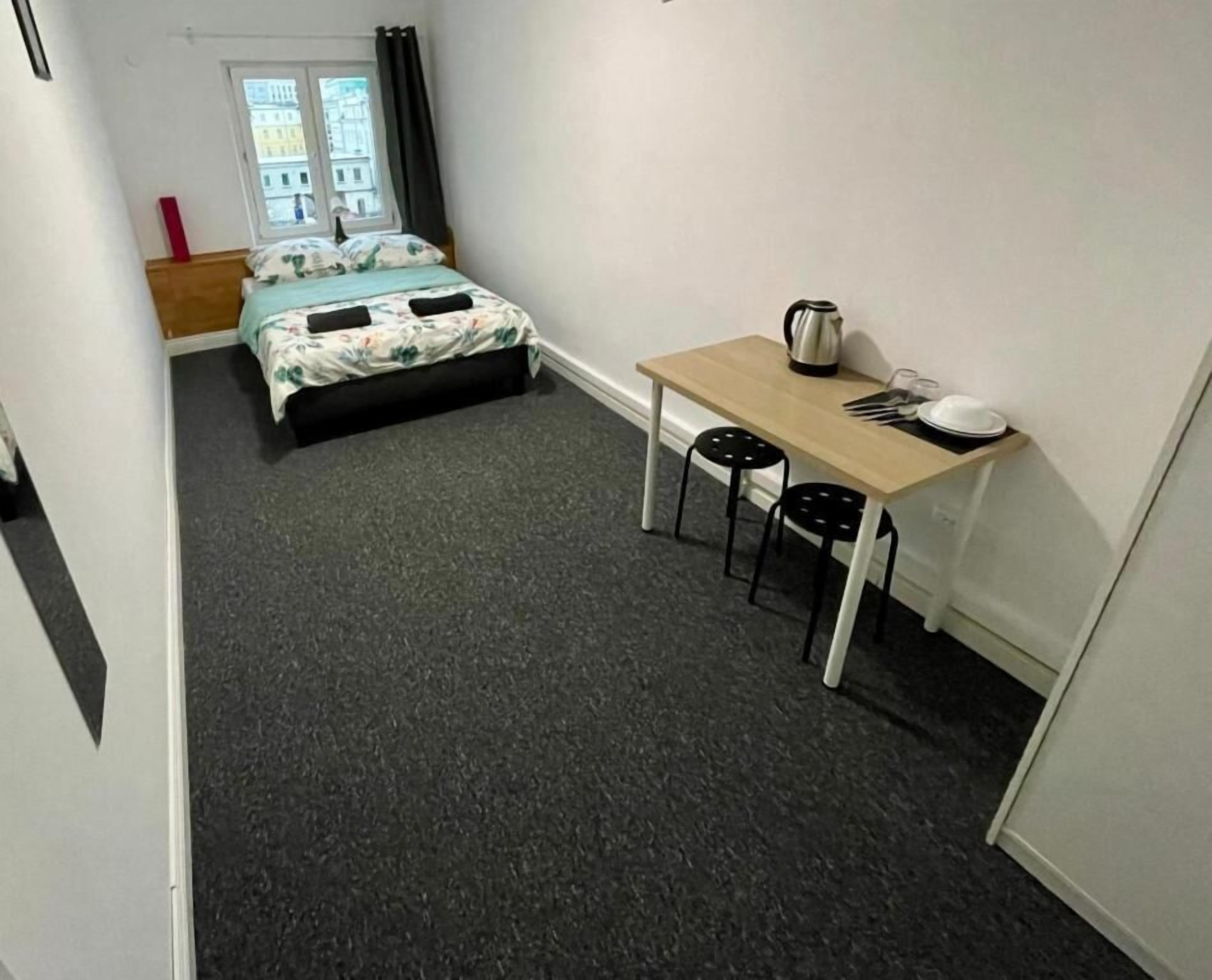 Chambre Double Classique, 1 lit double | Bureau, espace de travail pour ordinateur portable