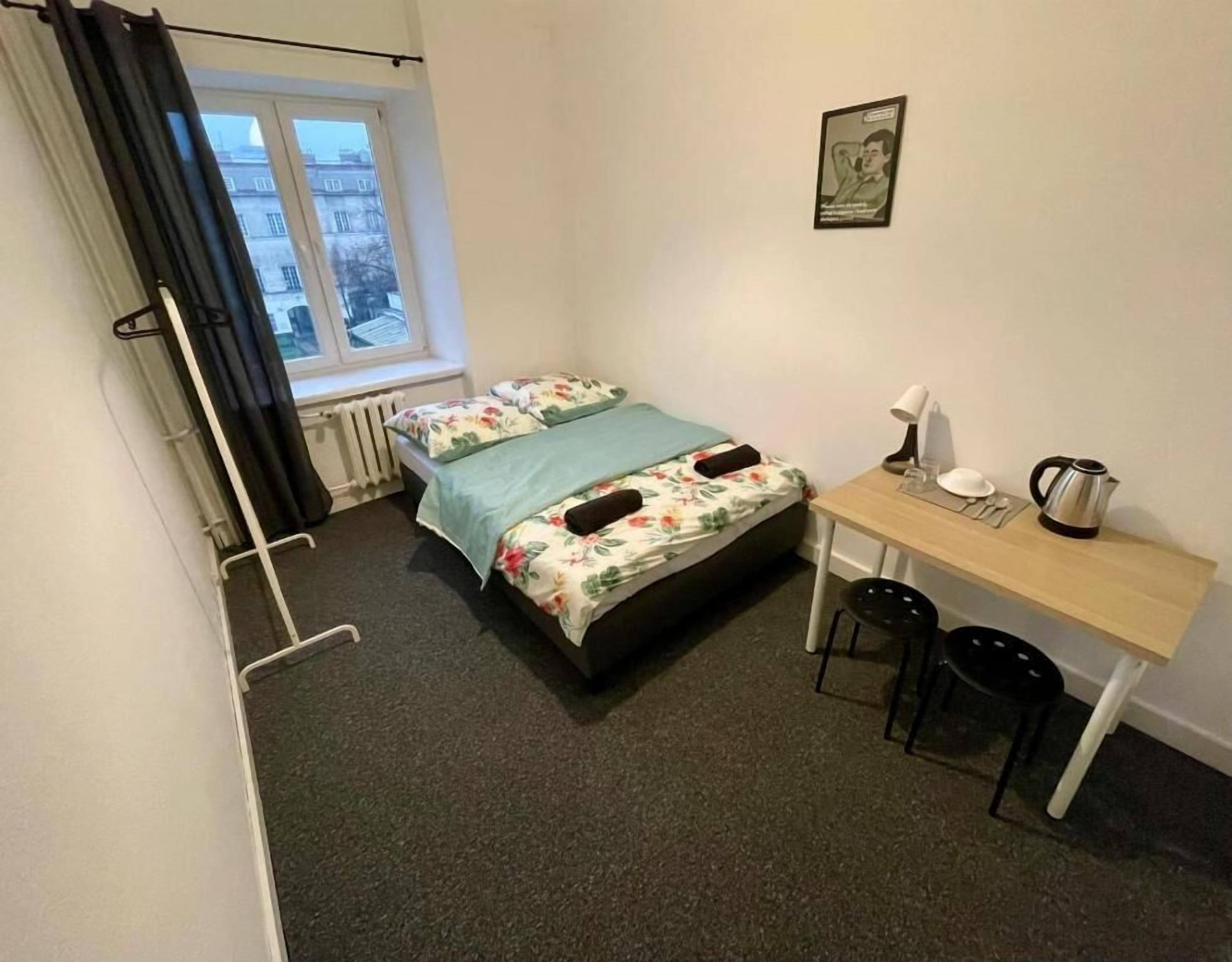 Chambre Double Classique, 1 lit double | Bureau, espace de travail pour ordinateur portable