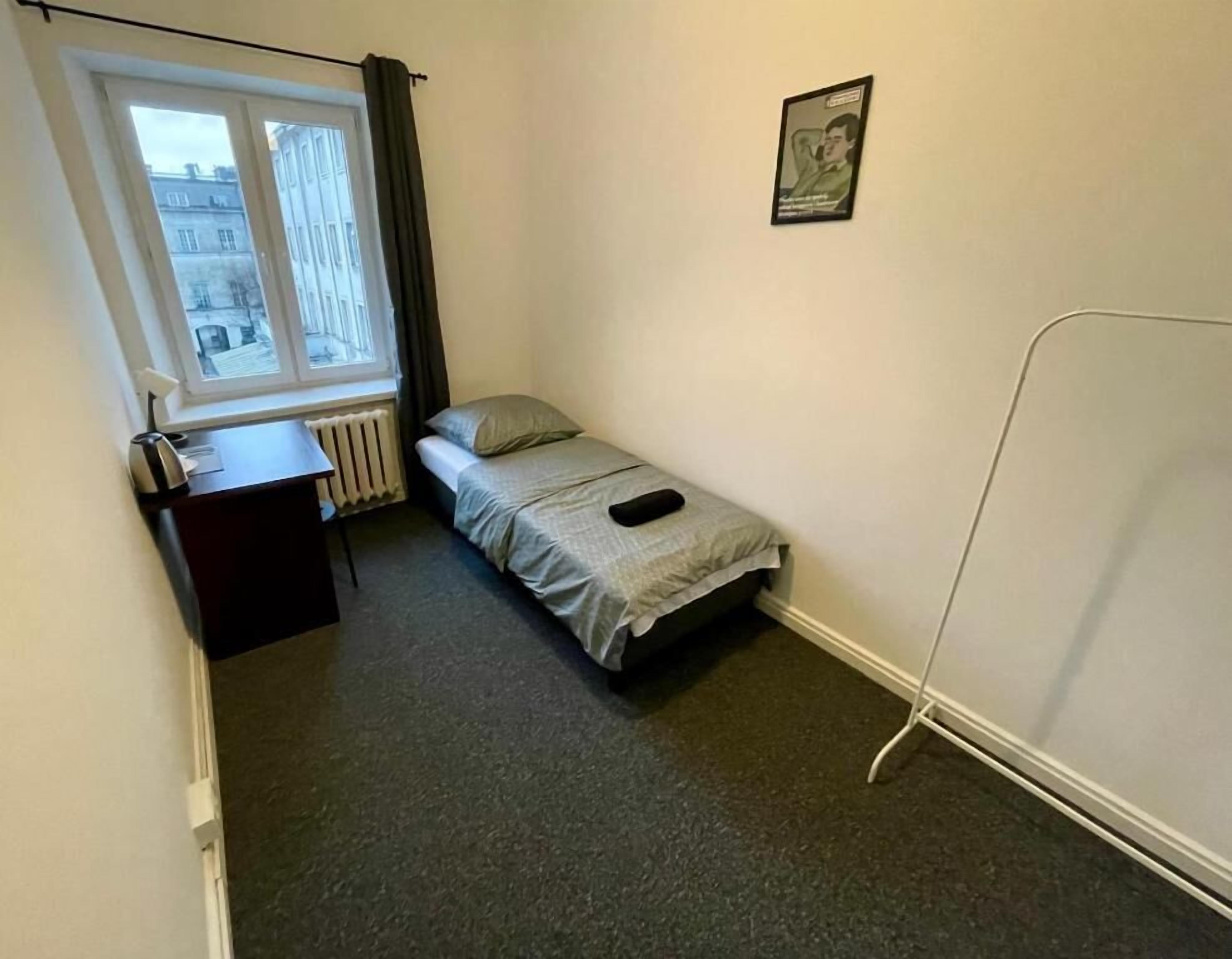 Chambre Classique, 1 lit une place | Bureau, espace de travail pour ordinateur portable