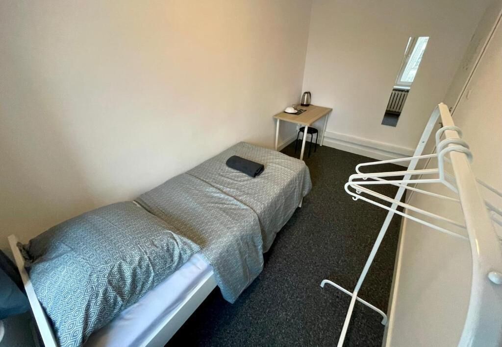 Chambre Classique, 1 lit une place | Bureau, espace de travail pour ordinateur portable