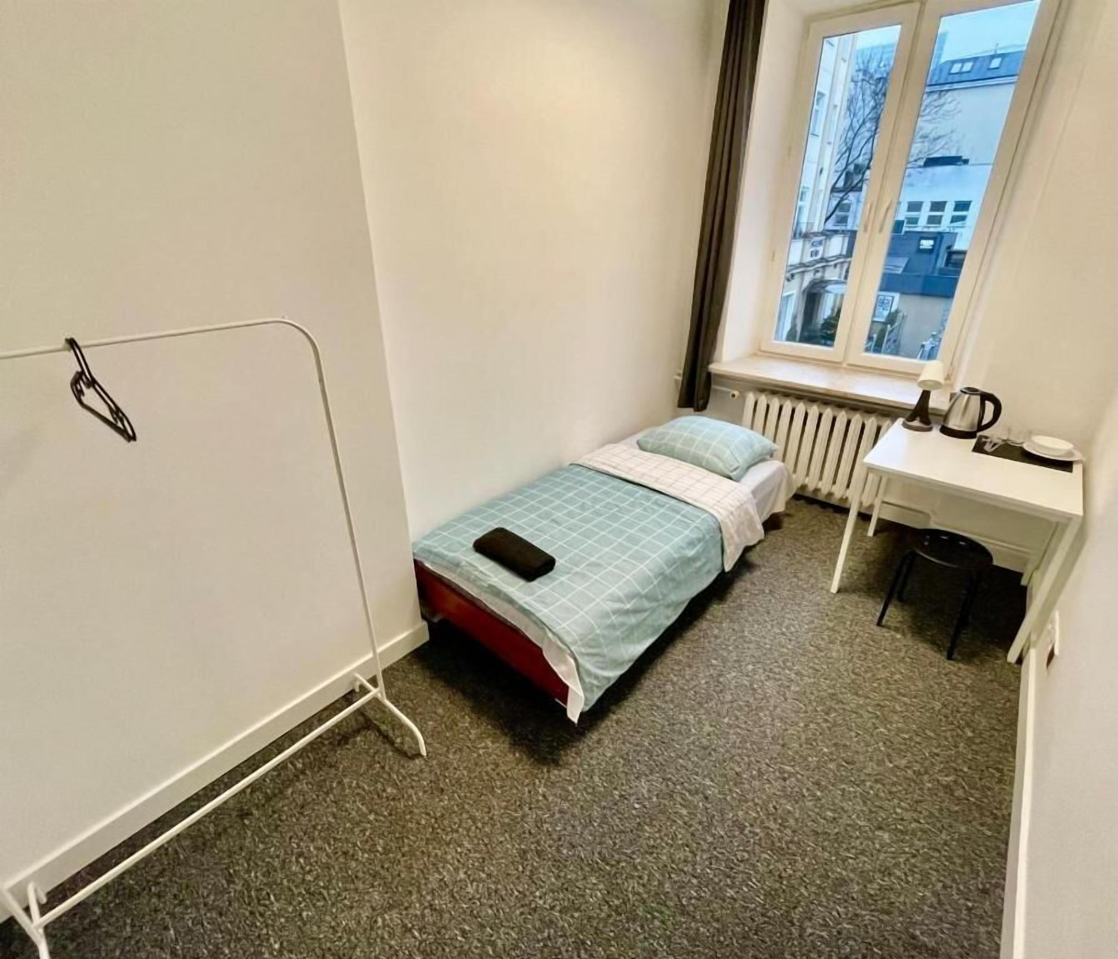 Chambre Classique, 1 lit une place | Bureau, espace de travail pour ordinateur portable