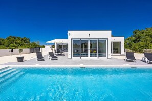 Pool - Villa Karolina by Villa Plus (Stokovci)