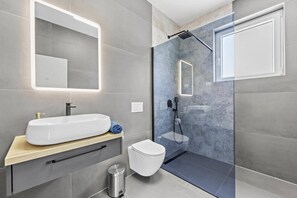 Hair dryer, towels - Villa Karolina by Villa Plus (Stokovci)