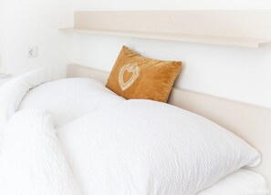 2 quartos, escrivaninha, Wi-Fi de cortesia, roupa de cama