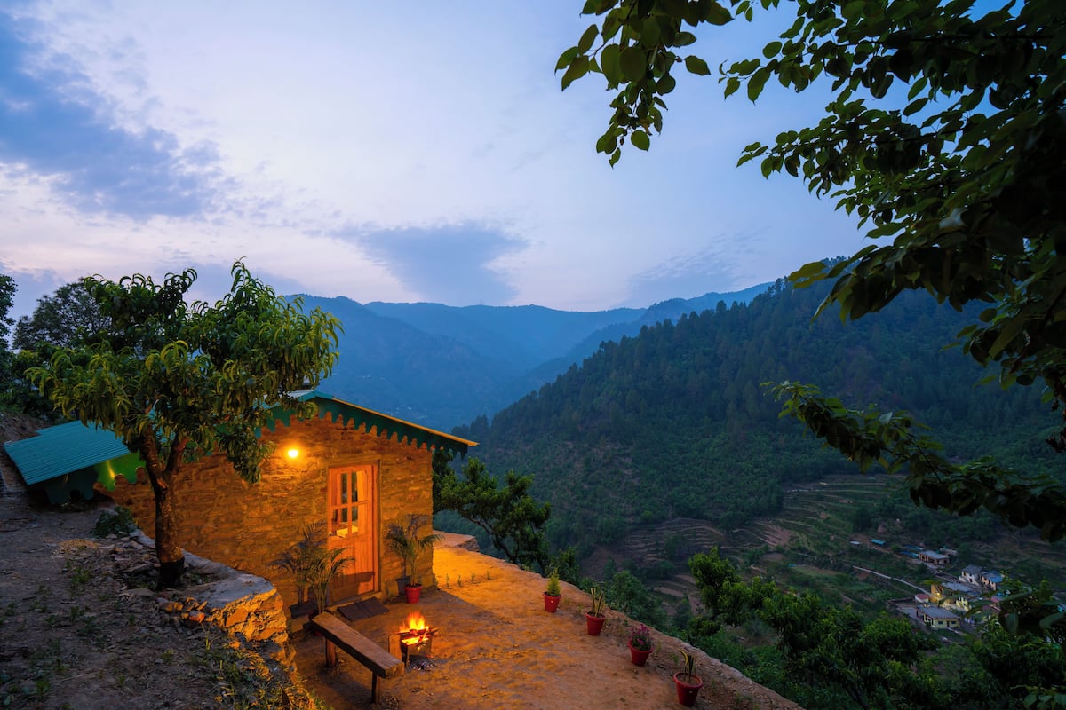 Deluxe-Doppelzimmer, Bergblick | Schreibtisch, kostenloses WLAN, Bettwäsche