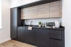 Interior - Modern 1BR Apt in Bolton, Quick Manchester Train (Bolton)