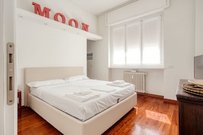 Iron/ironing board - Hostmate - Milano - Messina - ChinaTown (Milano)