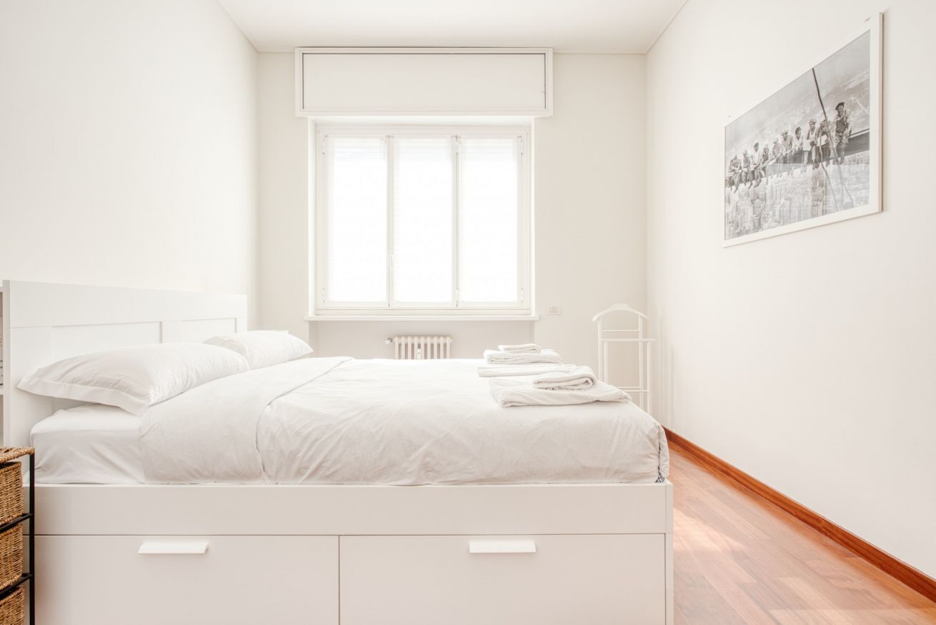 Een strijkplank/strijkijzer