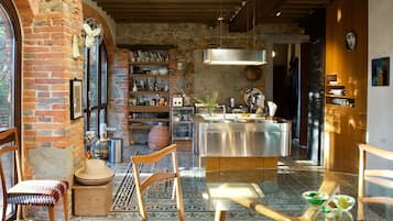 Forno, piano cottura, lavastoviglie