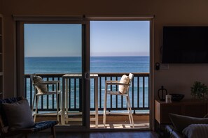 Interior - Windansea Bliss: Relax in This Beachfront Haven (San Diego)
