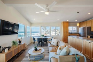 TV, fireplace, offices - Windansea Bliss: Relax in This Beachfront Haven (San Diego)