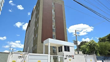 Mặt tiền nơi lưu trú