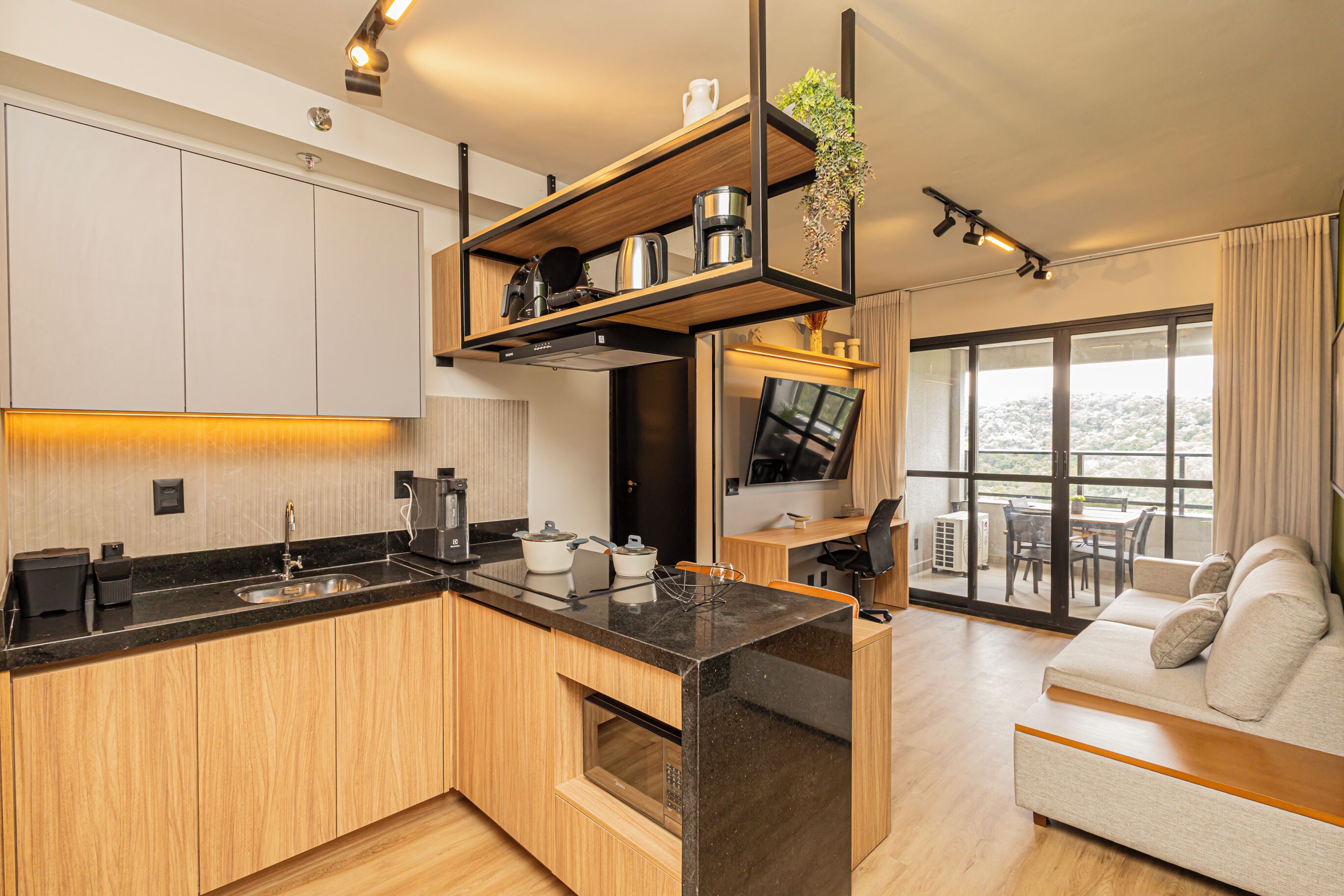 家庭公寓 | 私人厨房 | 冰箱、微波炉、炉灶、厨具/餐具