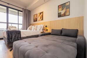 Family Studio | Laptop workspace, free WiFi - Sky Design Residence  (Barueri)