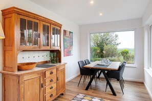 Dining - Holiday Home 'Norderneyweg 10' with Terrace and Garden (Horumersiel-Schillig)
