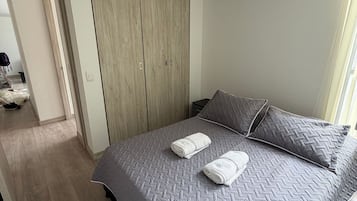 3 chambres, fer et planche à repasser, accès Internet